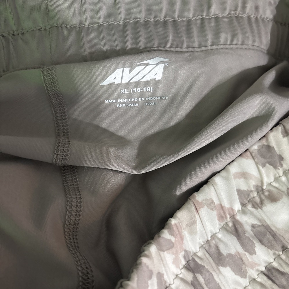 3 Pair Avia Women's 2 Xl Running Shorts Bike Liner Tie-Dye ,leopard-1 Lg Squirt - Picture 5 of 14